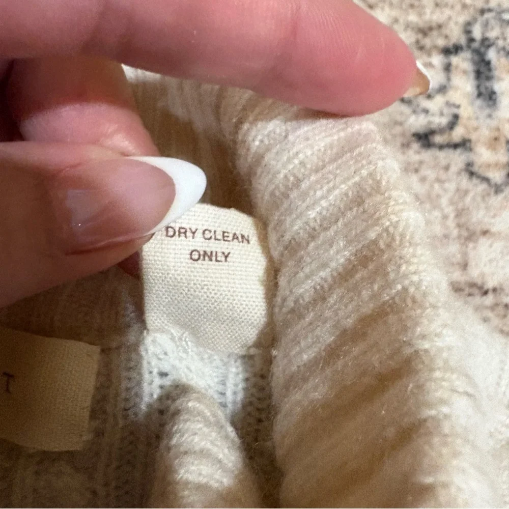 INHABIT Cashmere cable knit Long Sleeve Cardigan Size S cream